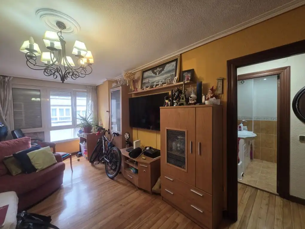 Sala de estar de Piso en venta en Santander