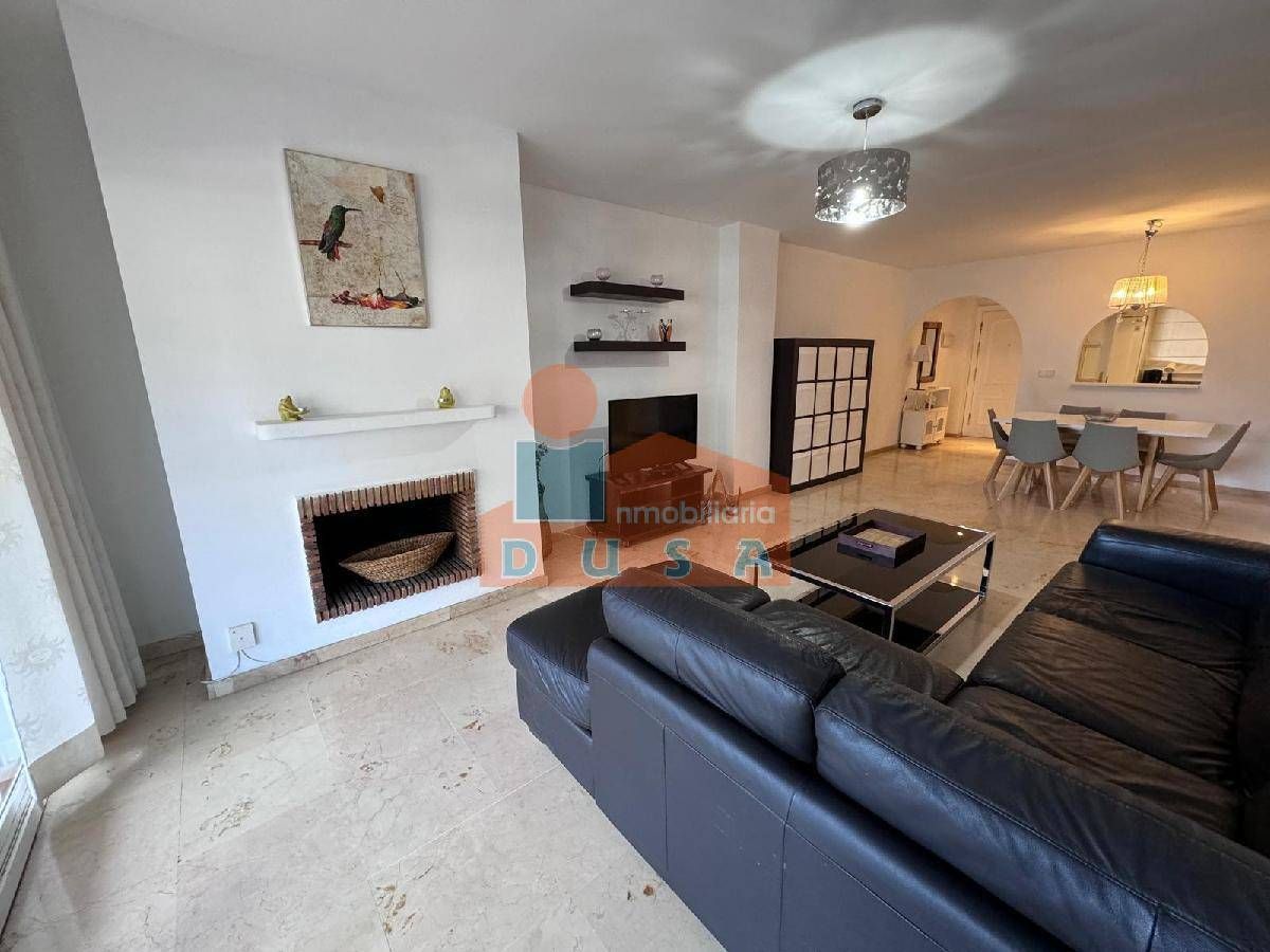Living room of Flat to rent in Marbella  with Heating, Terrace and Swimming Pool