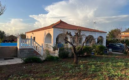 Vista exterior de Casa o xalet en venda en Llíria amb Aire condicionat, Calefacció i Jardí privat