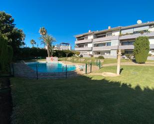 Swimming pool of Flat for sale in Estepona  with Terrace and Balcony