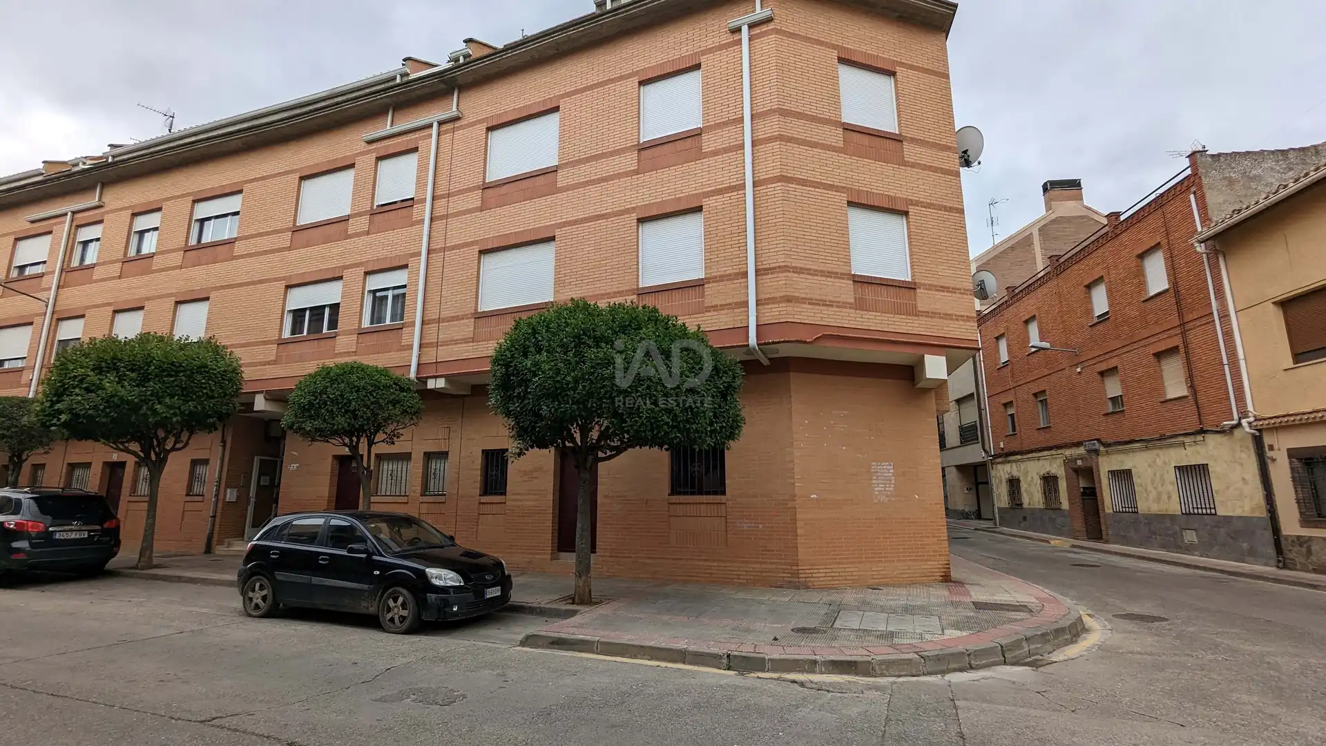 Vista exterior de Piso en venta en Villamediana de Iregua con Calefacción y Piscina
