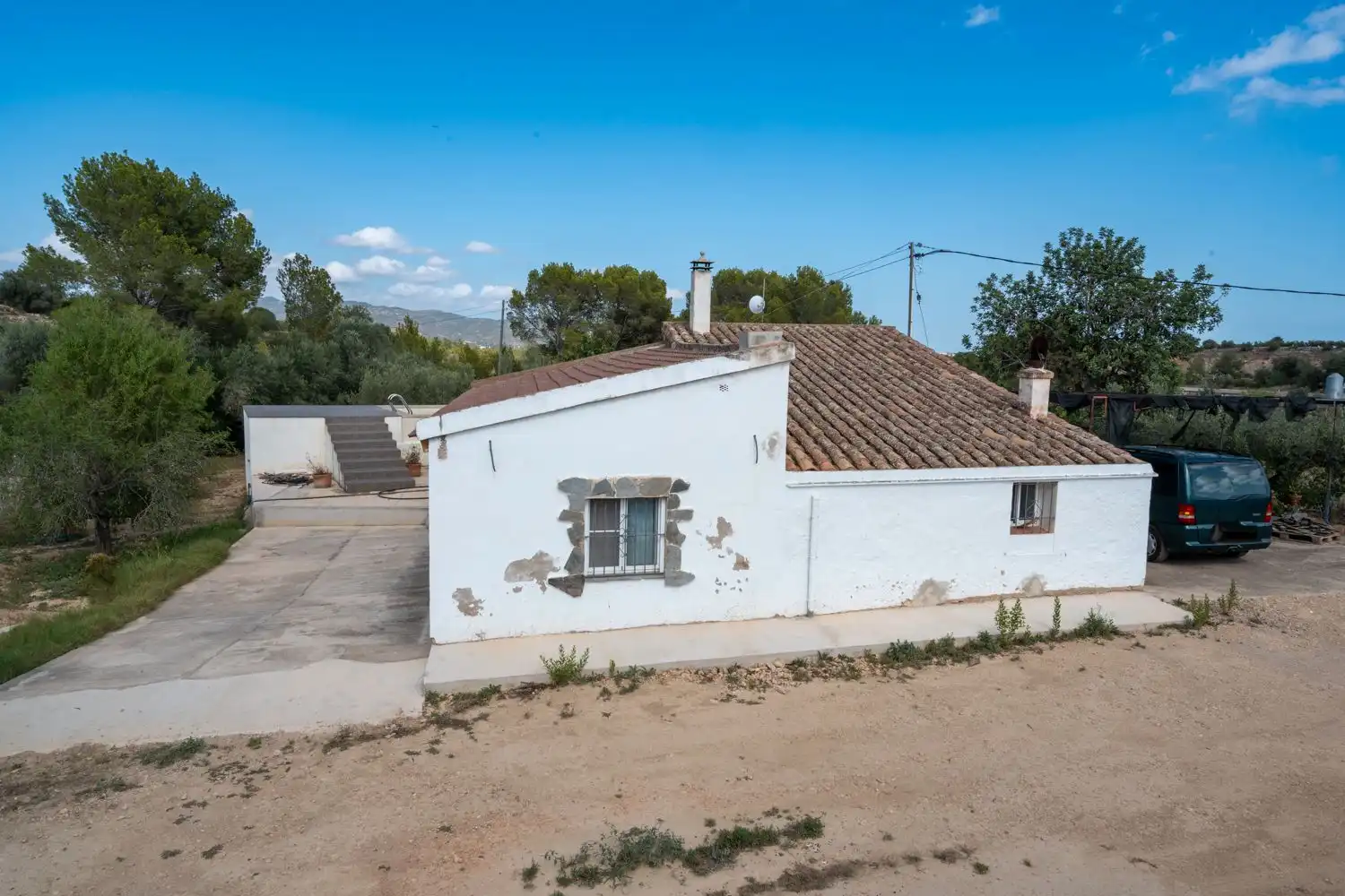 Vista exterior de Casa o xalet en venda en Tortosa amb Traster, Piscina i Moblat