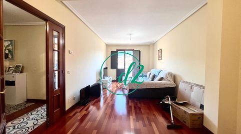 Foto 5 de Piso en venta en Ribadavia, Ourense