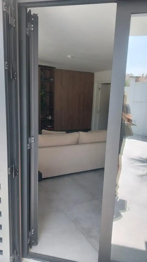 Sala d'estar de Casa o xalet en venda en Sant Pere de Ribes amb Piscina