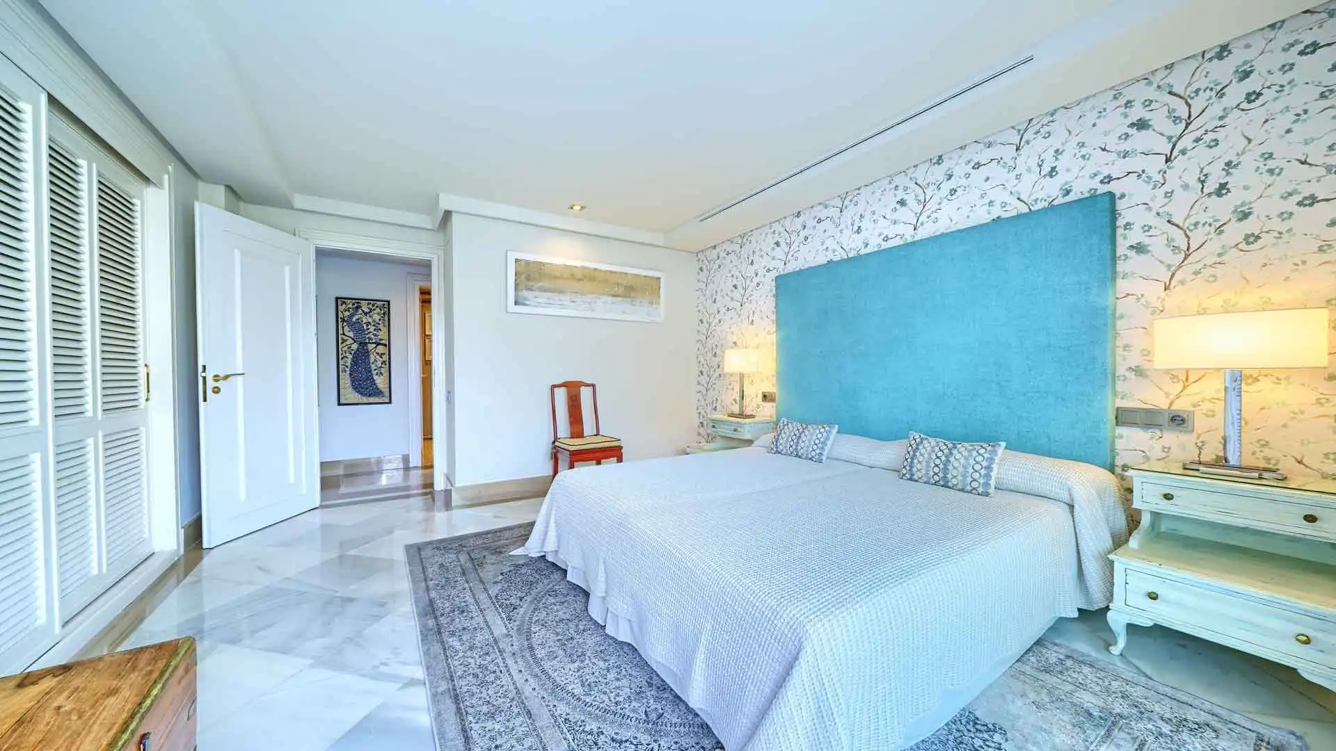 Dormitori de Apartament en venda en Marbella amb Aire condicionat, Terrassa i Piscina