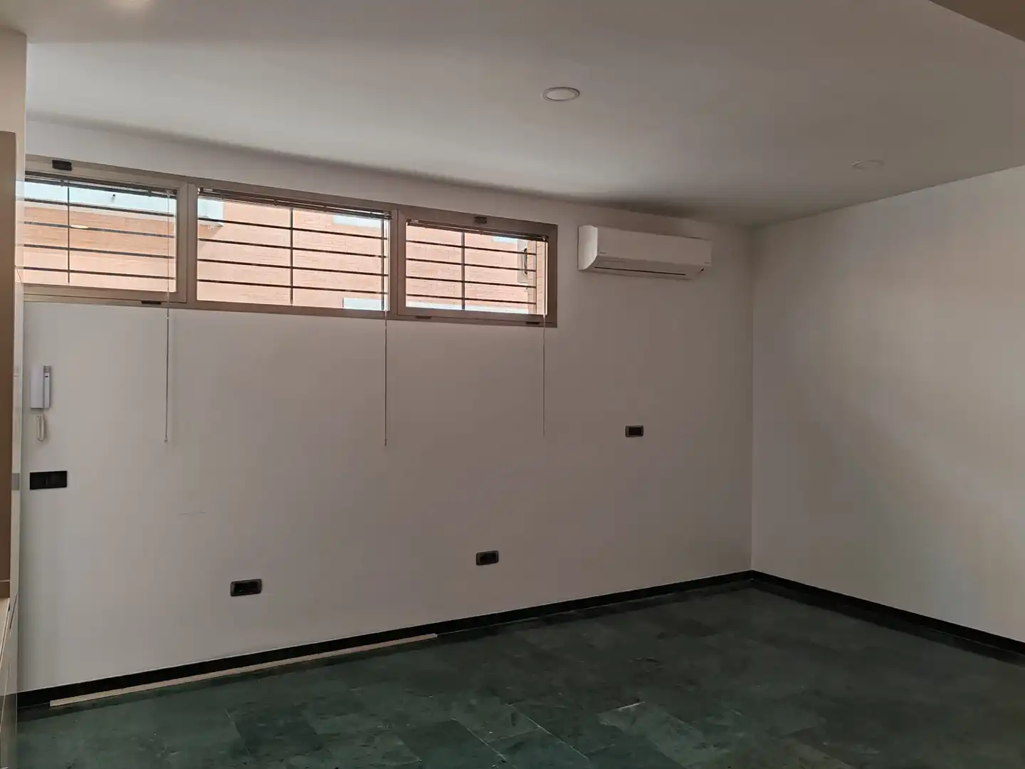 Apartamento de alquiler en Coria del Río con Aire acondicionado, Horno y Lavadora