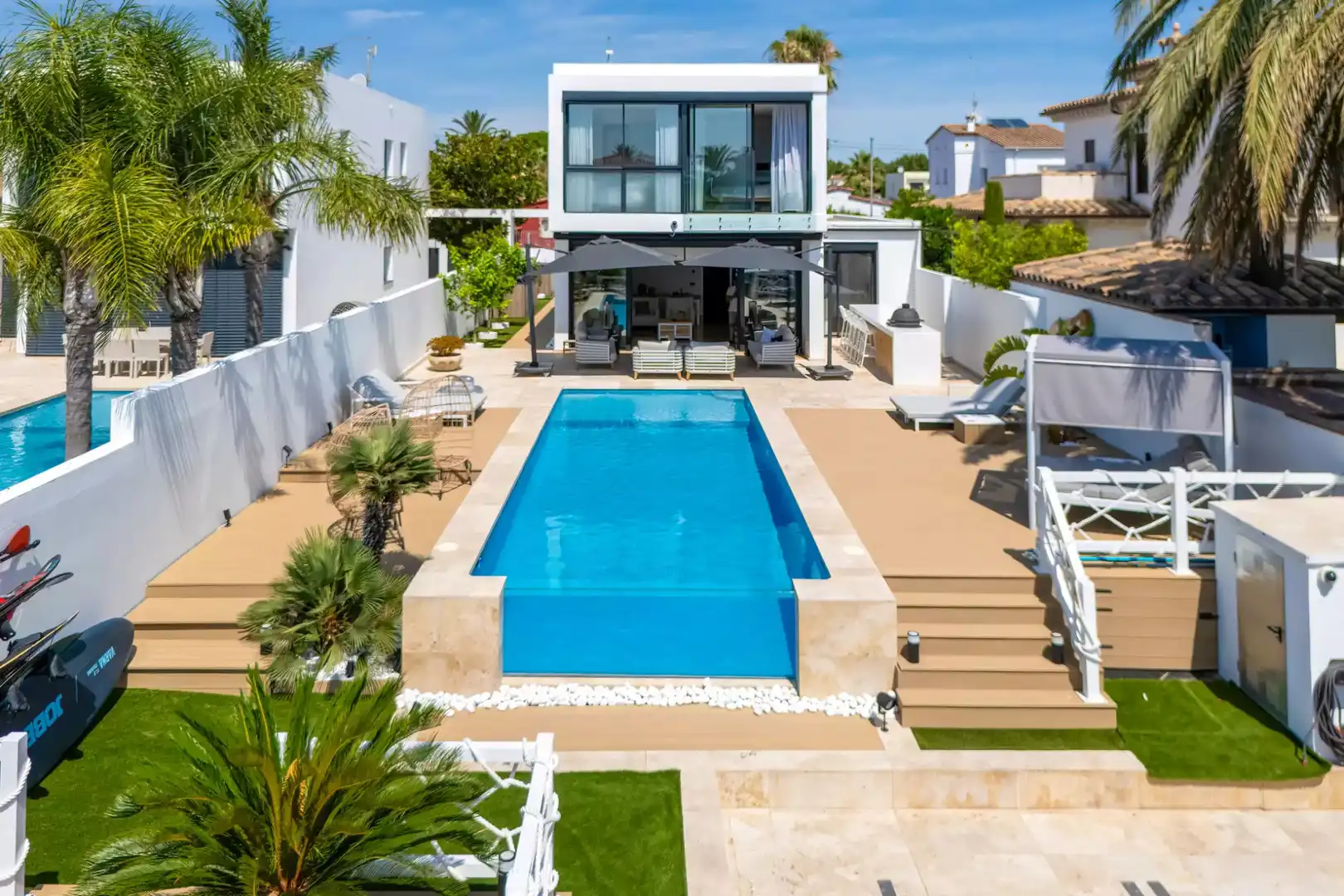 Piscina de Casa o xalet en venda en Empuriabrava amb Aire condicionat, Calefacció i Terrassa