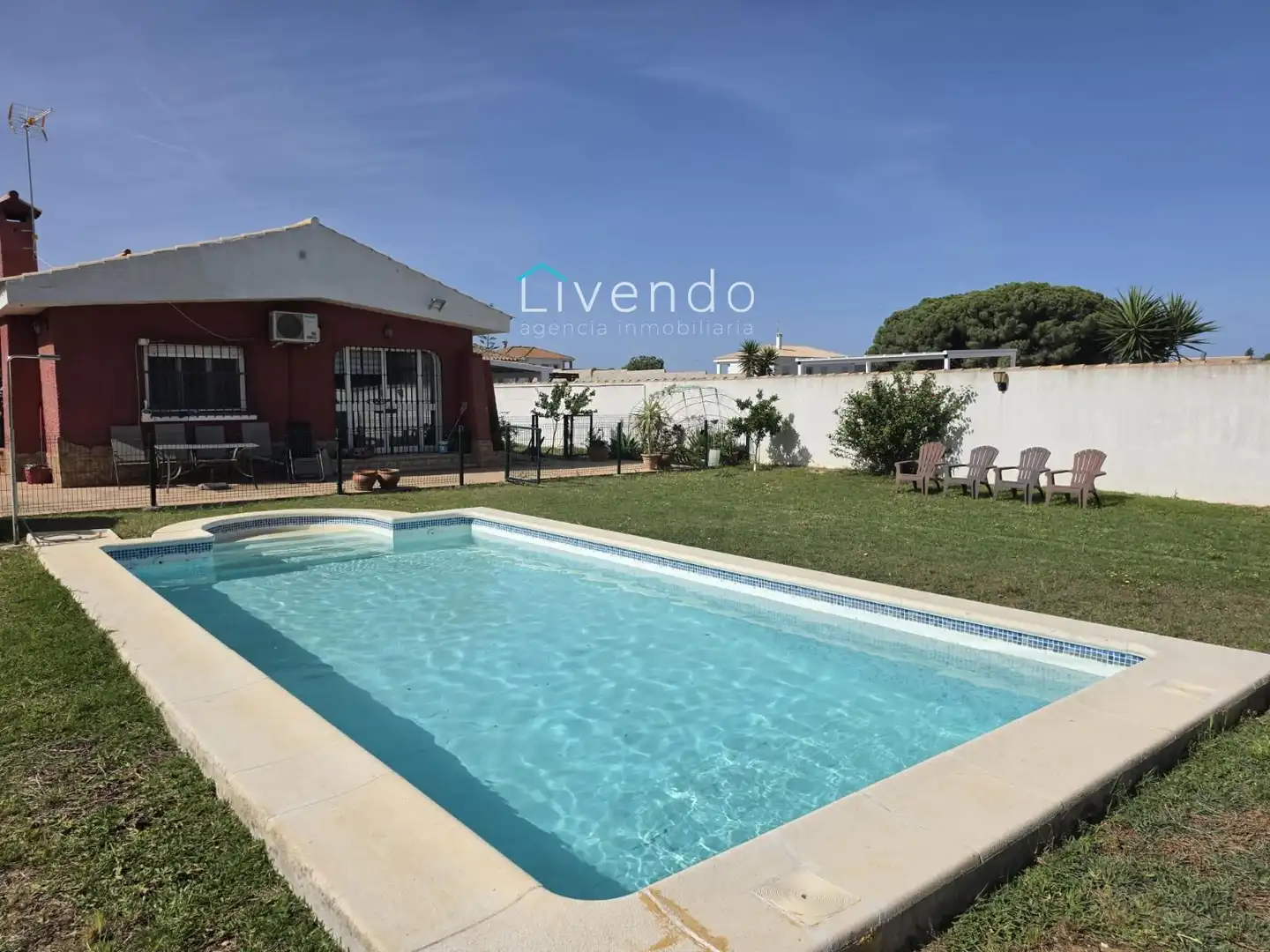 Piscina de Casa o xalet en venda en Chiclana de la Frontera amb Aire condicionat, Traster i Piscina