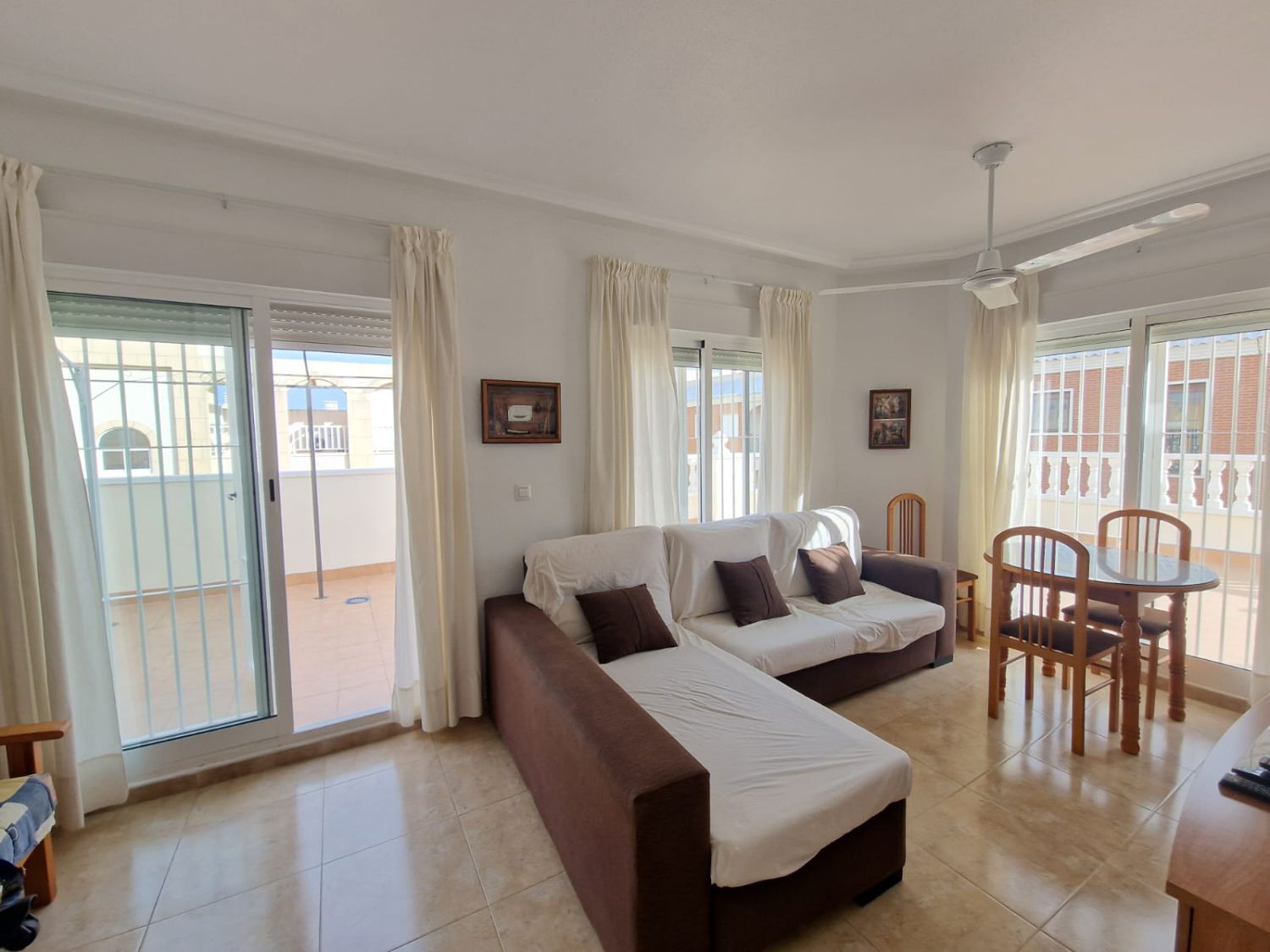 Sala de estar de Ático en venta en Formentera del Segura con Aire acondicionado, Terraza y Amueblado