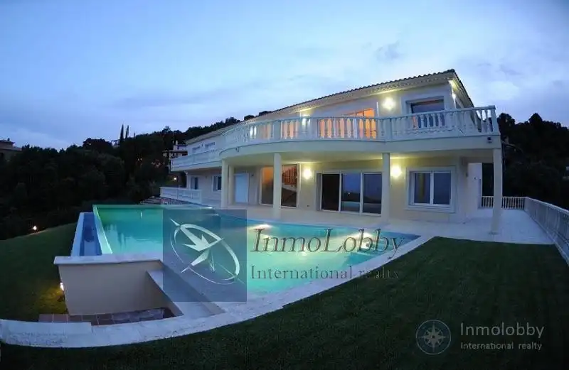 Villa avec terrasse à vendre à Les gavarres