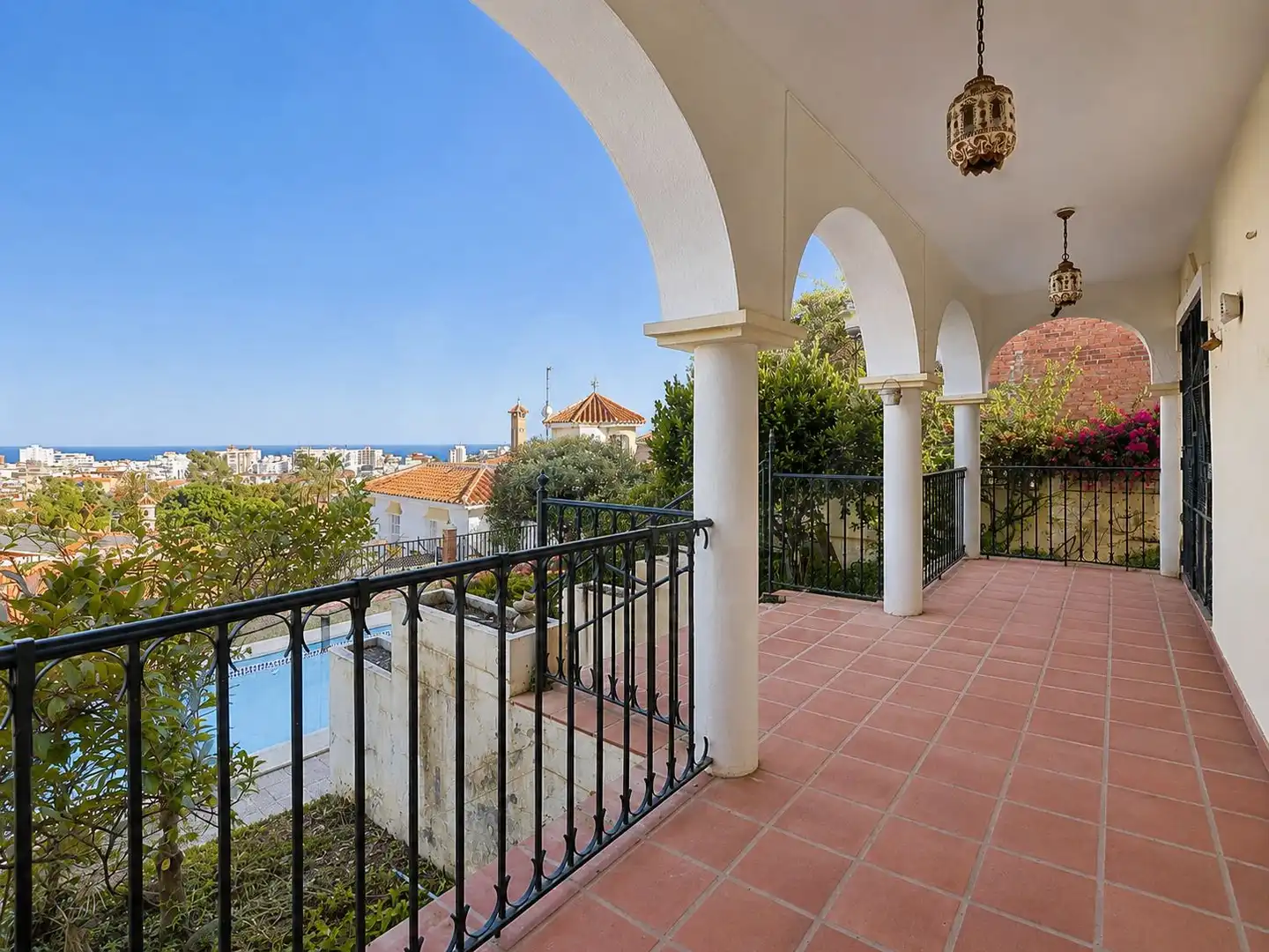 Casa con piscina en venta en Torre del Mar, imagen 5