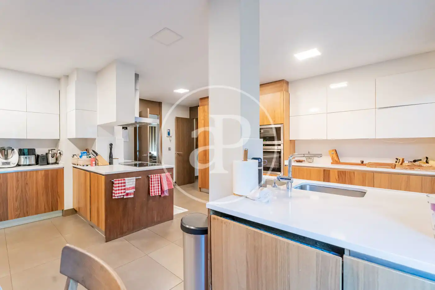 Kitchen of Houses for sale in Boadilla del Monte  with Air Conditioner, Heating and Private garden