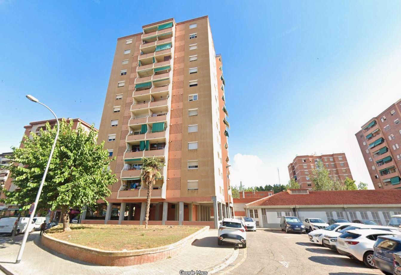 Exterior view of Flat for sale in Cerdanyola del Vallès  with Balcony