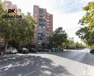 Vista exterior de Pis en venda en  Granada Capital amb Terrassa