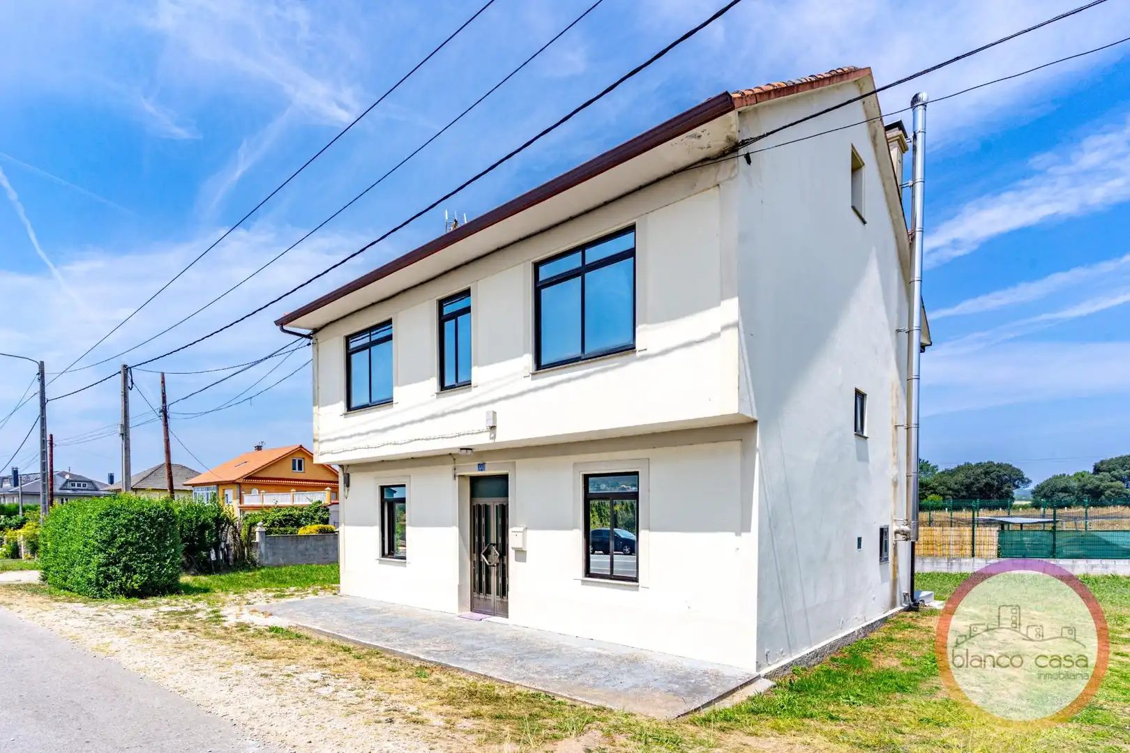 Vista exterior de Casa o chalet en venta en A Laracha   con Calefacción y Trastero