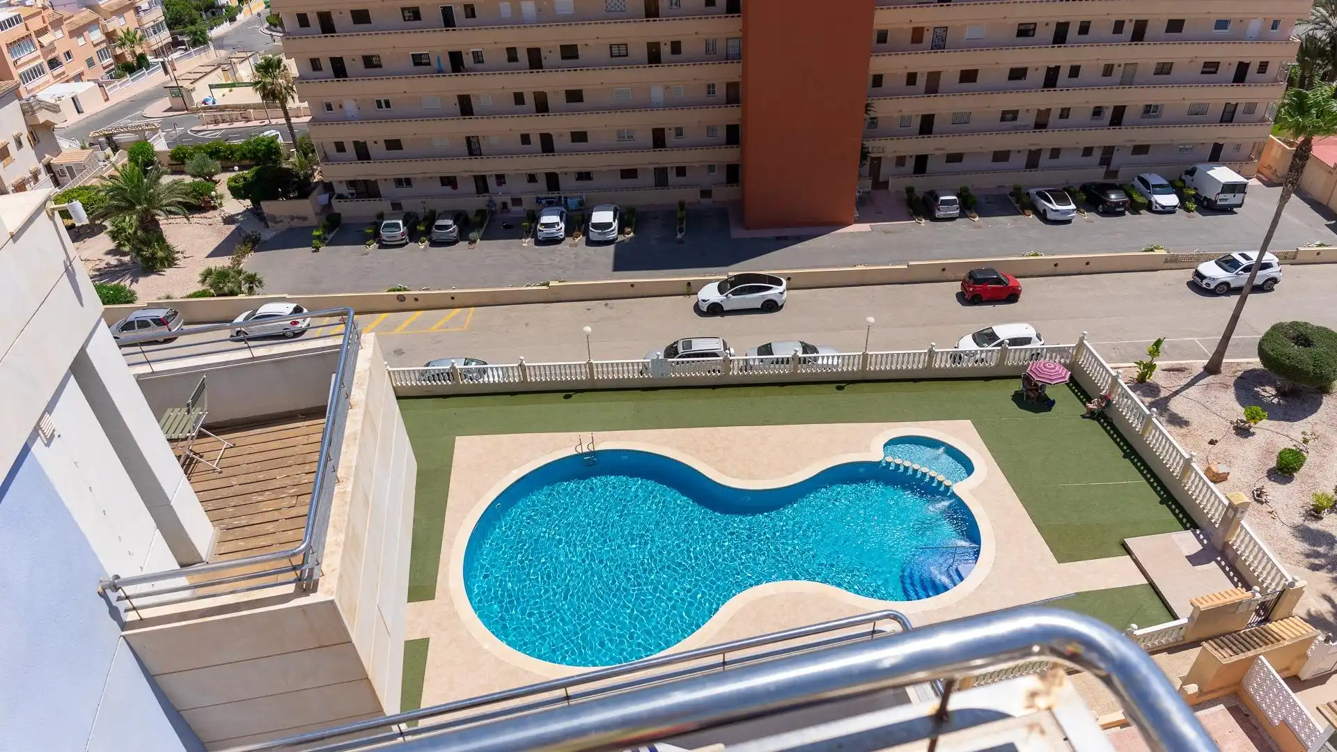Piscina de Ático en venta en Torrevieja con Aire acondicionado, Terraza y Trastero