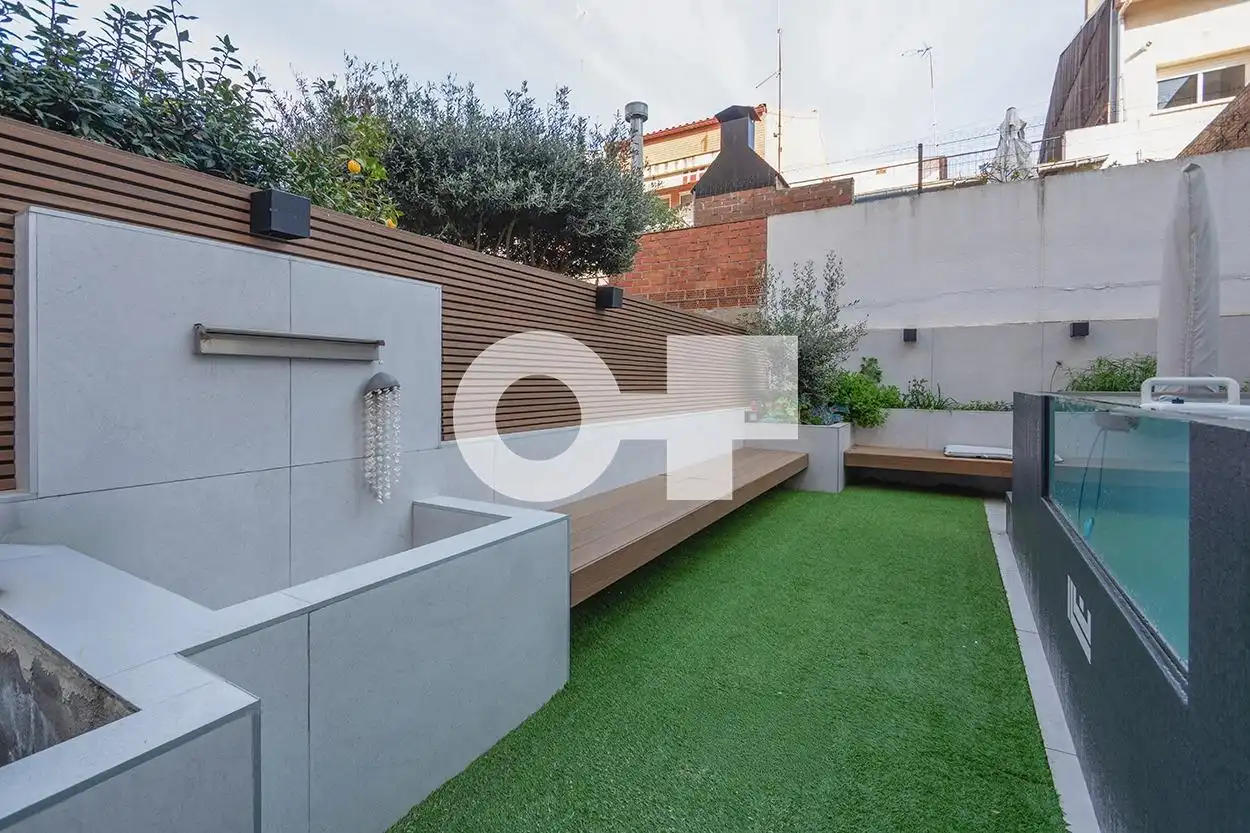 Terraza de Casa adosada en venta en Castelldefels con Aire acondicionado, Jardín privado y Parquet