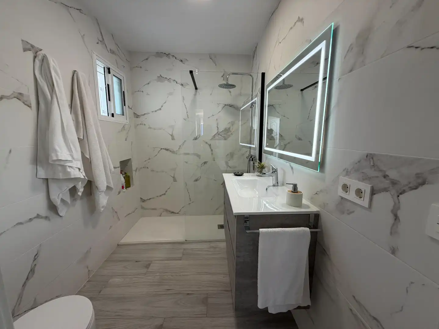 Casa adosada en venta en San Juan de los Terreros