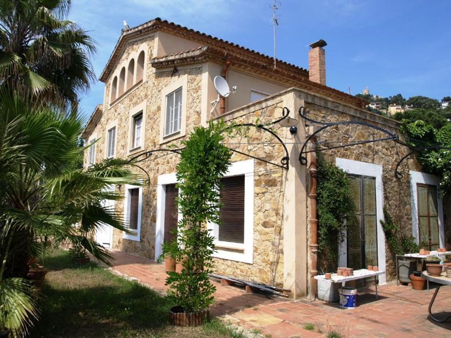 Vista exterior de Casa o xalet en venda en Blanes amb Aire condicionat i Traster