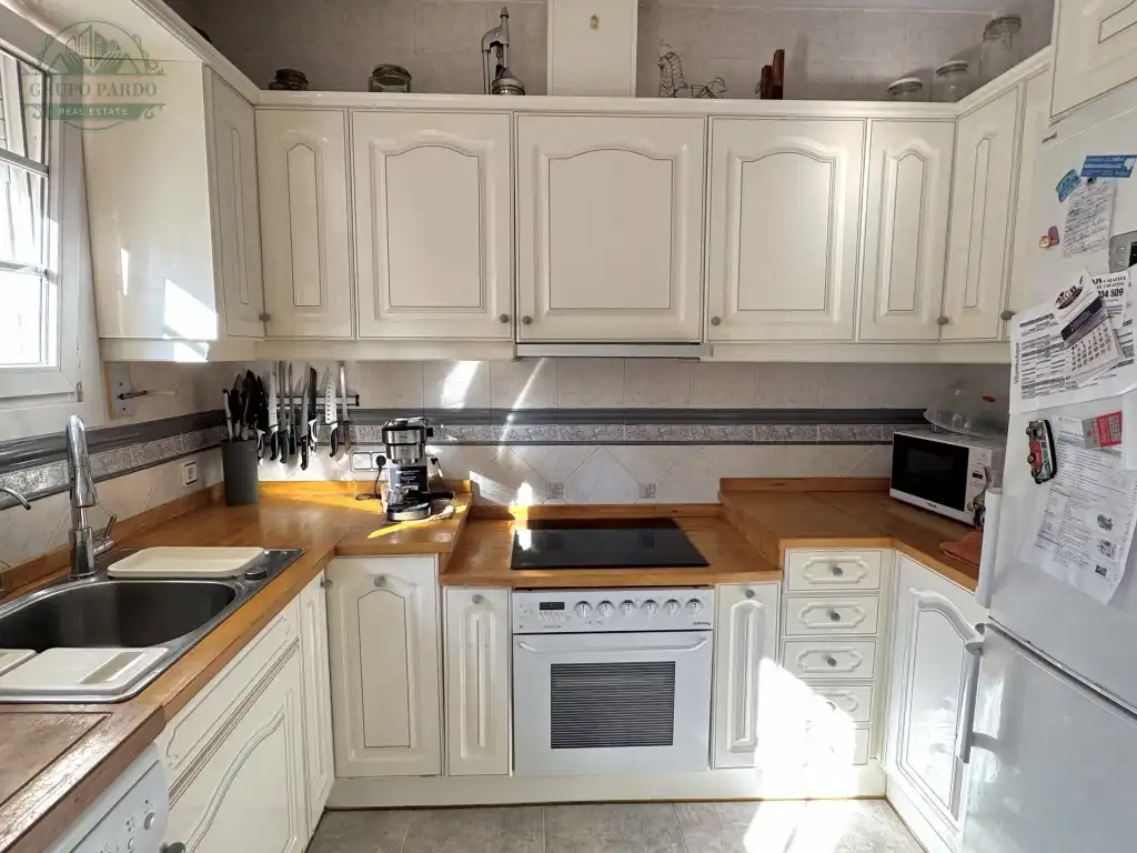 Kitchen of Houses for sale in Mas Romeu