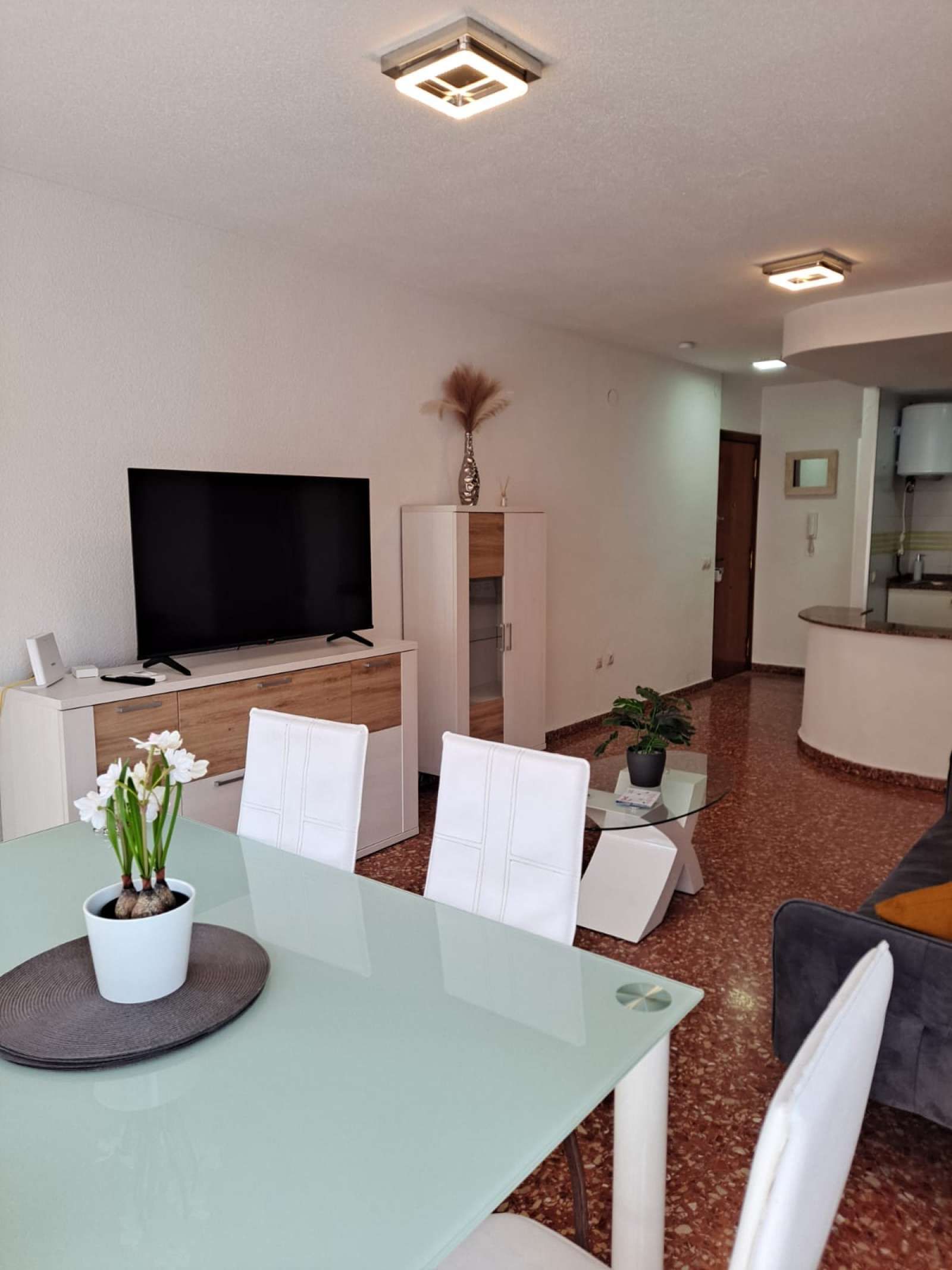 Living room of Apartment to share in  Valencia Capital  with Air Conditioner and Terrace