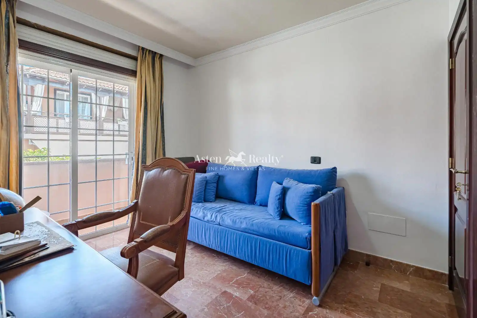 Terraced house with pool for sale in Casco Urbano, imagen 15