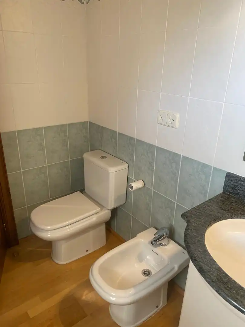 Bathroom of Houses for sale in Vilallonga de Ter  with Heating, Private garden and Parquet flooring