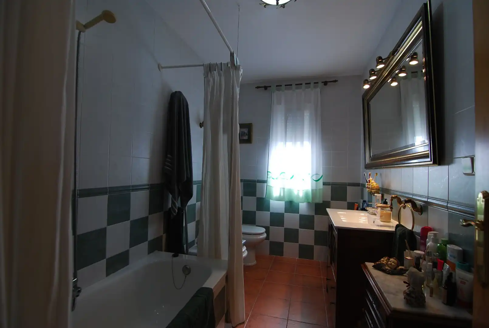 Bathroom of Houses for sale in Navas del Rey  with Heating
