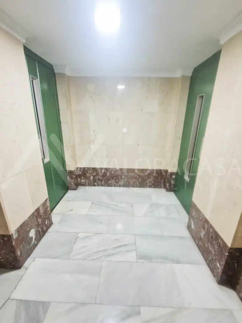 Baño de Piso en venta en Málaga con Aire acondicionado y Amueblado