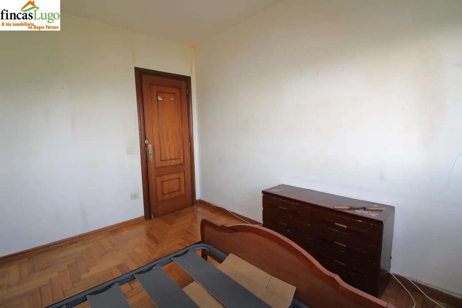 Habitación de Piso en venta en Lugo con Calefacción y Trastero