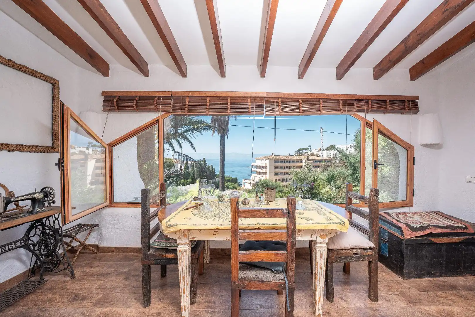 Comedor de Casa o chalet en venta en El Campello con Aire acondicionado, Calefacción y Jardín privado