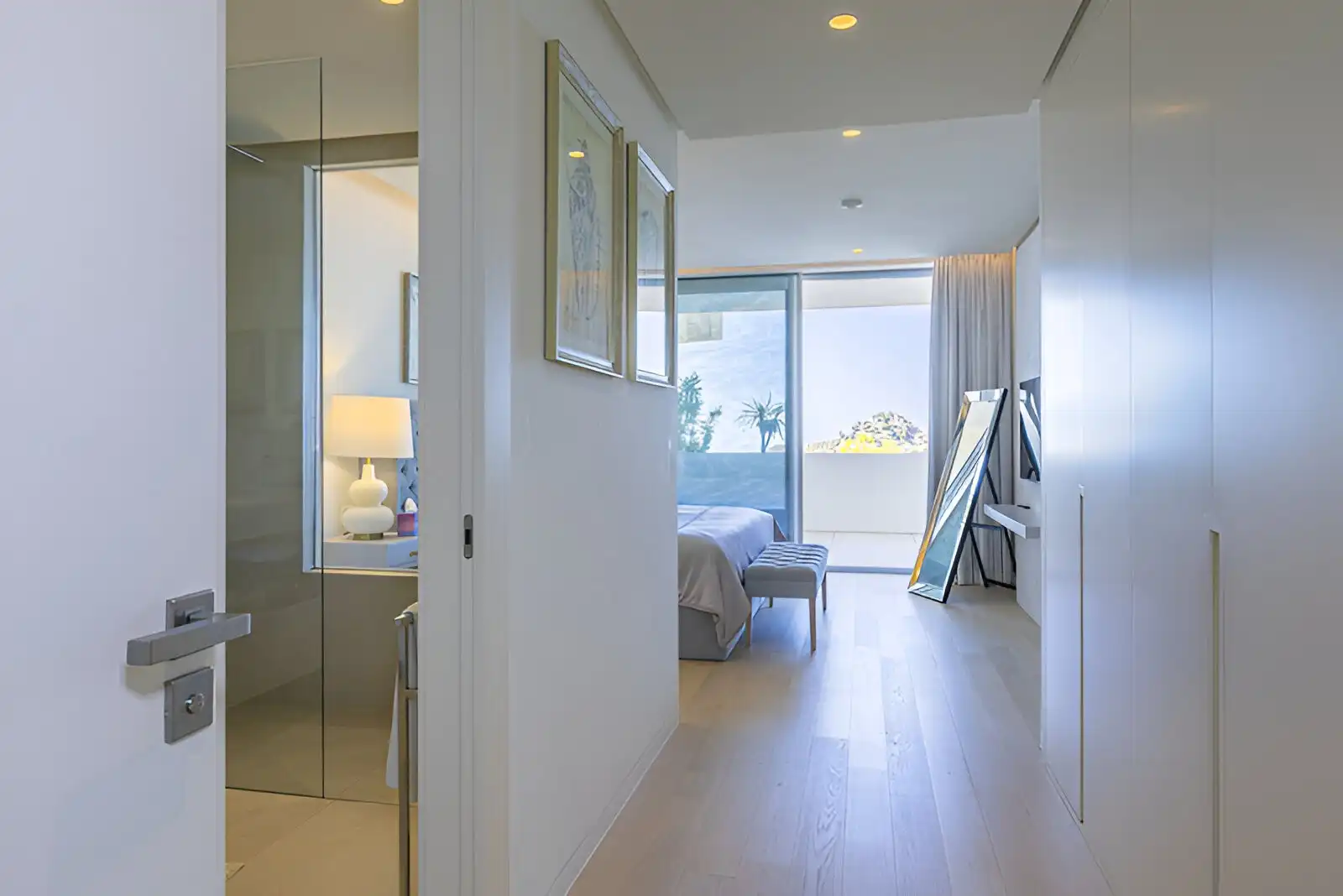 Bedroom of Ground floor for sale in Marbella  with Air Conditioner, Terrace and Storage room