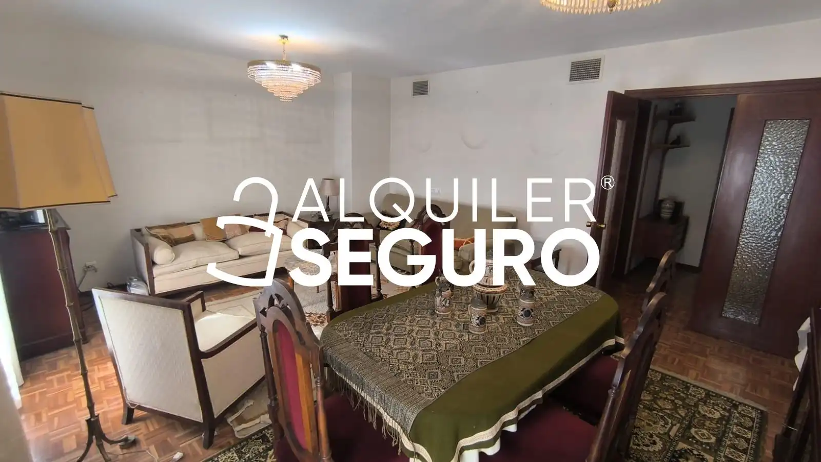 Flat for rent in Sevilla  with Air Conditioner and Furnished