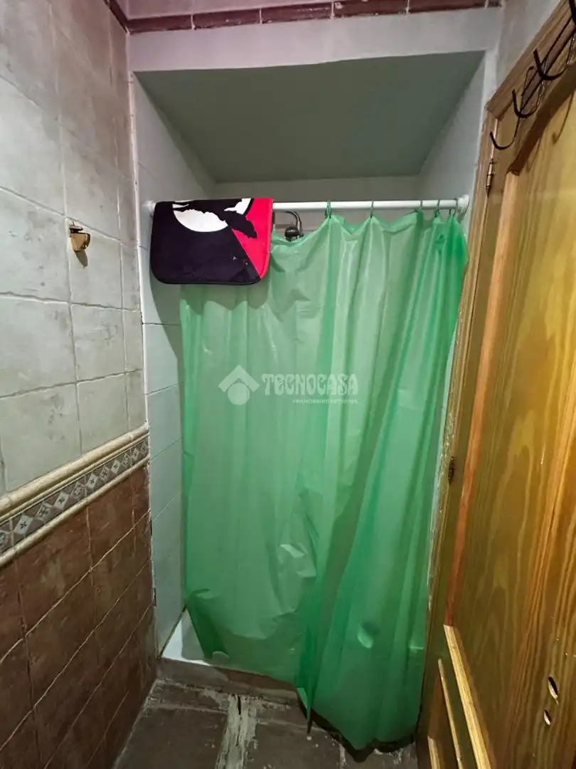 Baño de Local en venta en Coslada