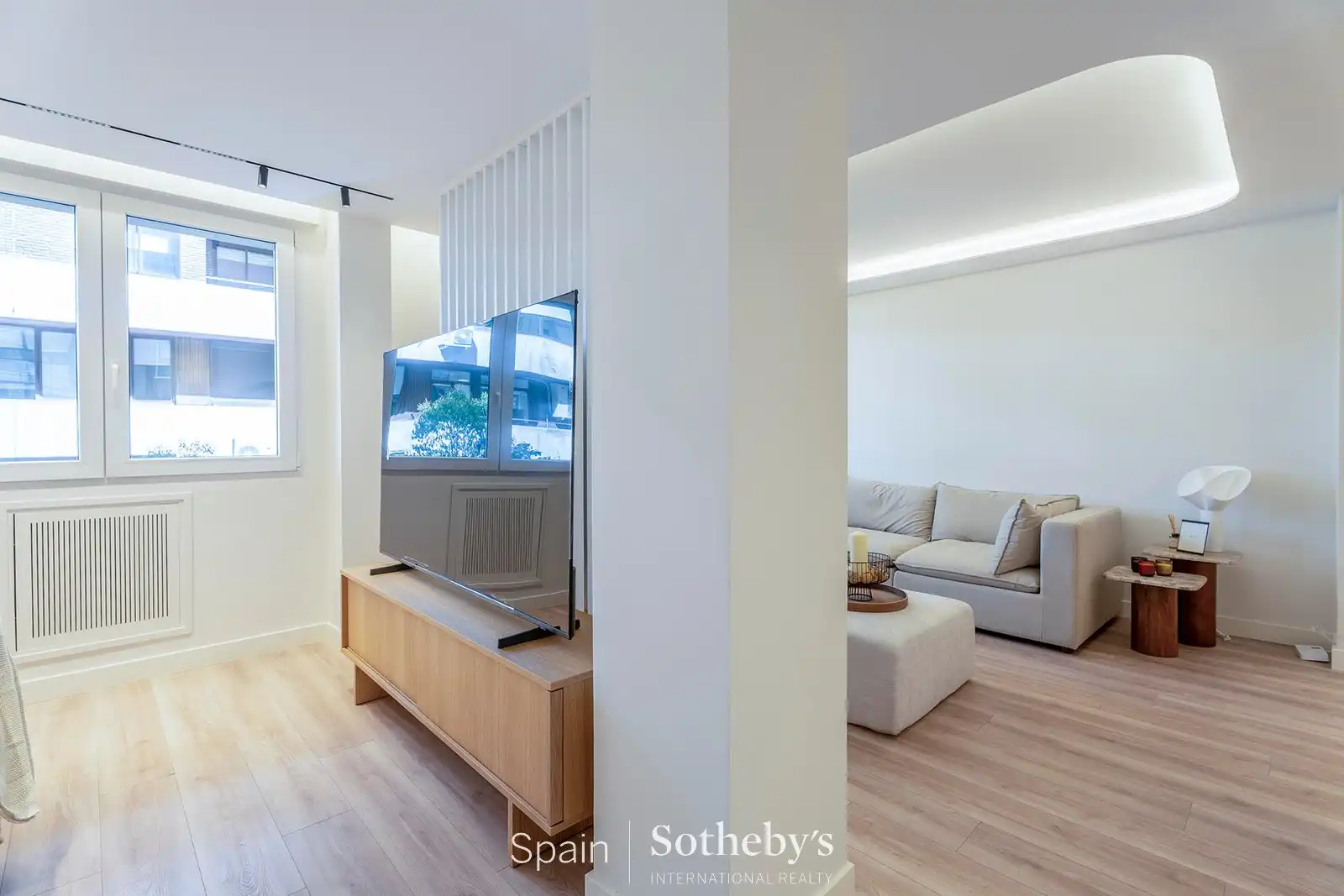 Sala d'estar de Apartament en venda en Madrid amb Aire condicionat i Calefacció