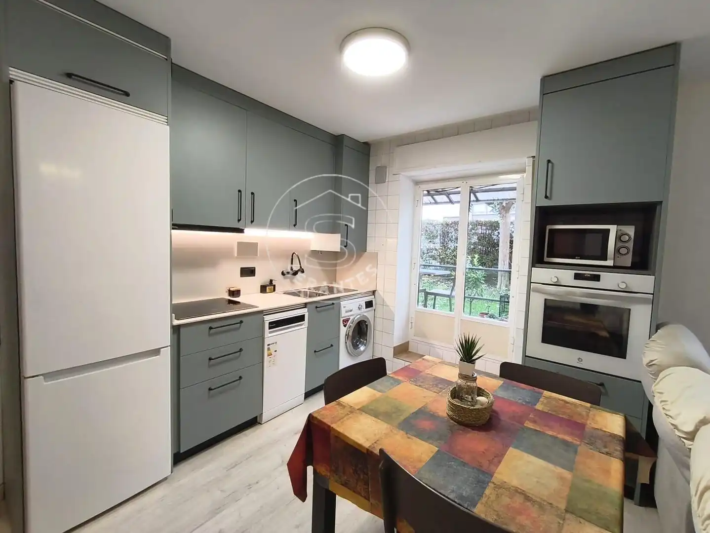 Flat for sale in Rochapea