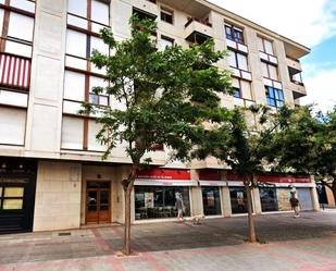 Vista exterior de Oficina en venda en  Logroño