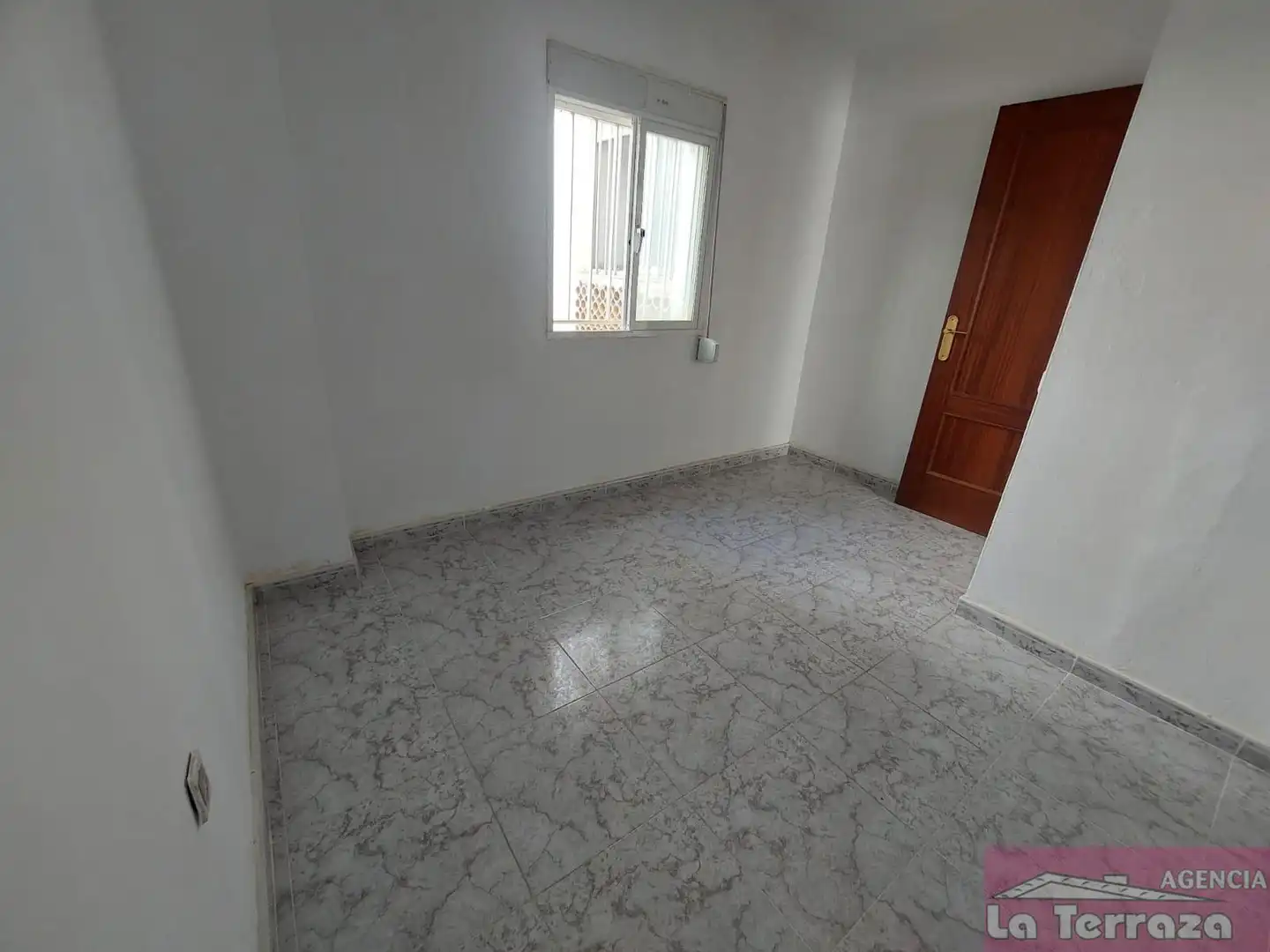 Bedroom of Flat for sale in Estepona Pueblo