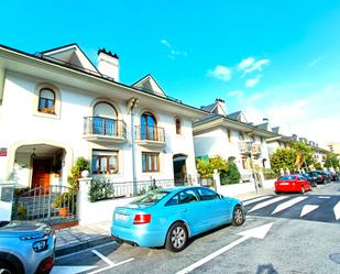 Exterior view of Single-family semi-detached for sale in Galdakao  with Heating, Terrace and Furnished