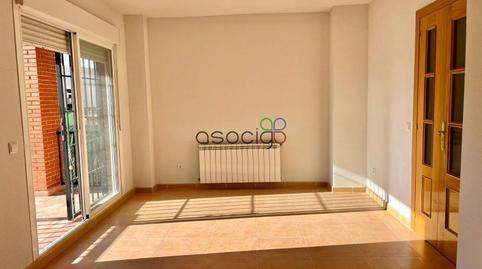 Foto 5 de Casa adosada en venda a Escritor Javier Reverte, Torija, Guadalajara