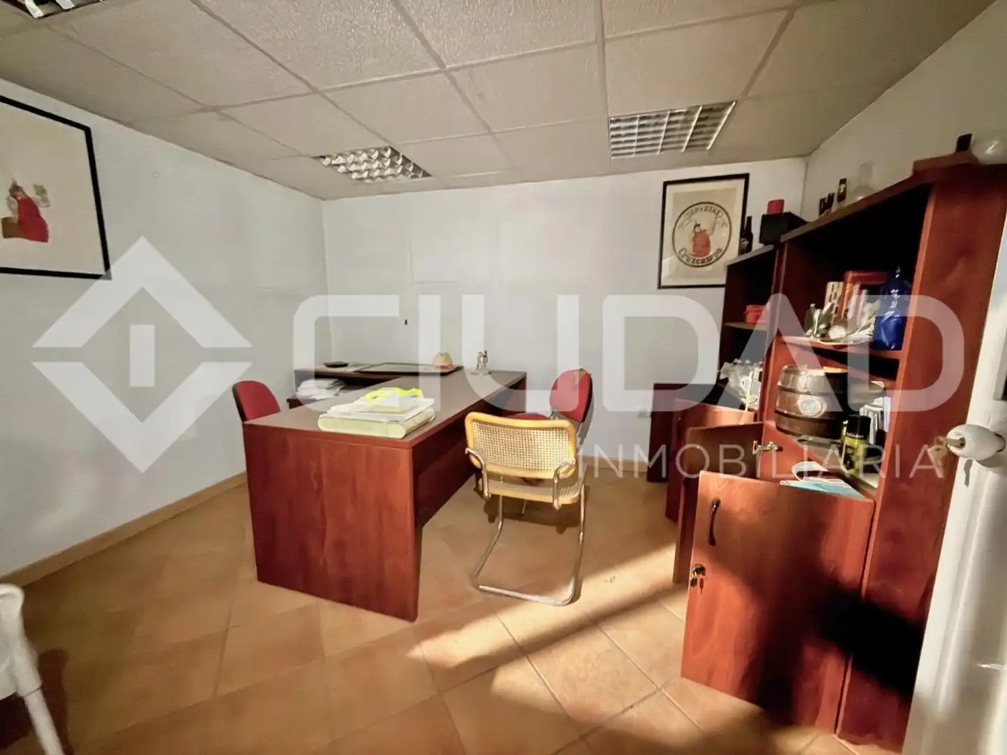 Industrial building for sale in Avenida de José María Tomassetti, imagen 10