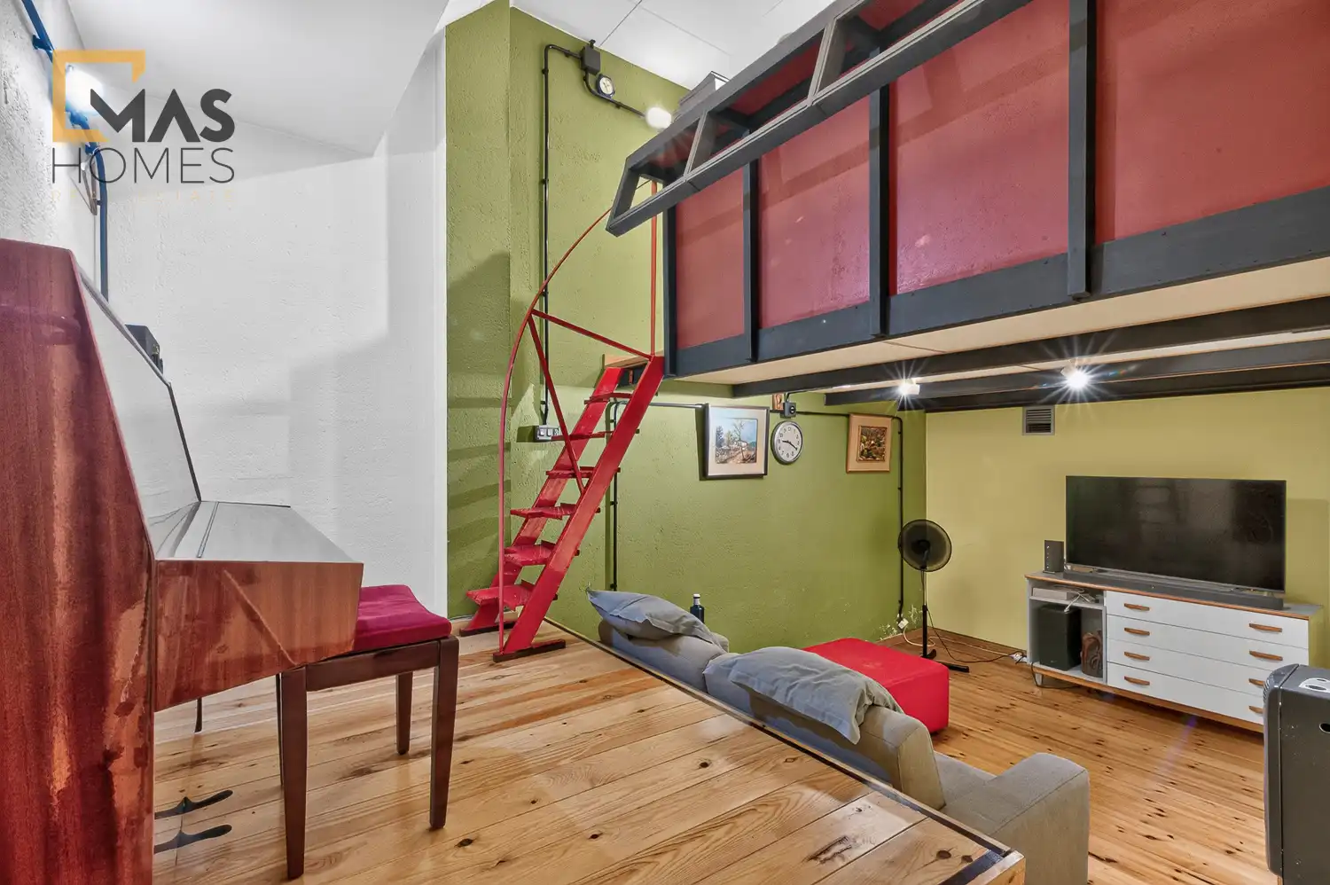 Living room of Detached homes for sale in Terrassa  with Air Conditioner, Heating and Terrace