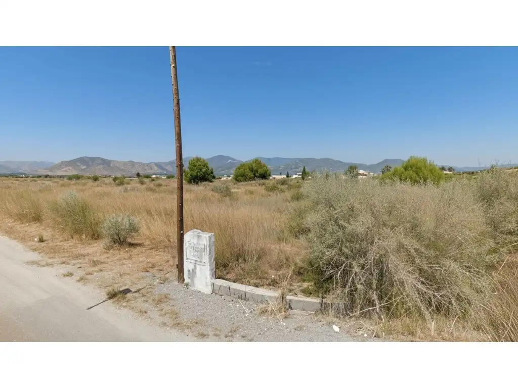 Residential land for sale in Calle Cati, imagen 2