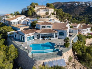 Chalet con balcón en venta en Casco Urbano