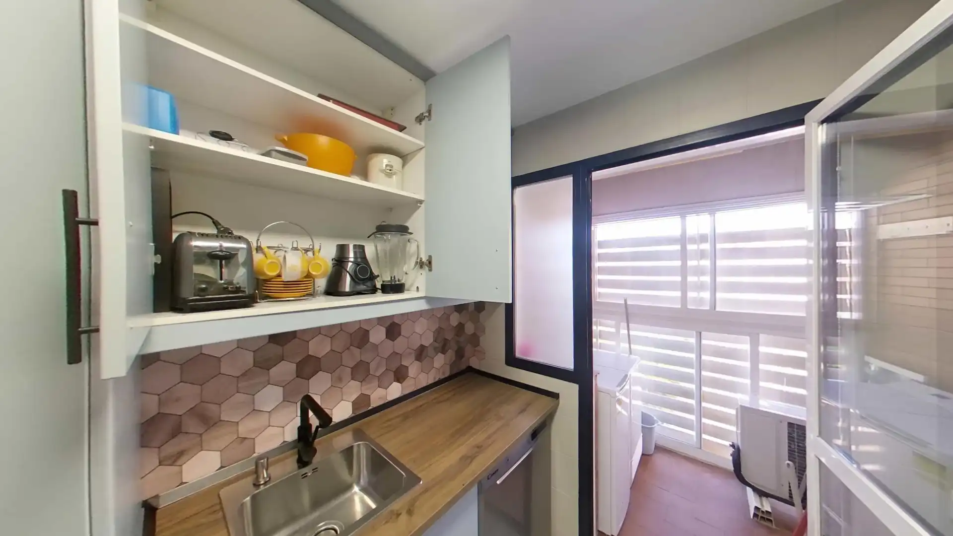 Flat for rent in Calle de la Diligencia, Palomeras Bajas