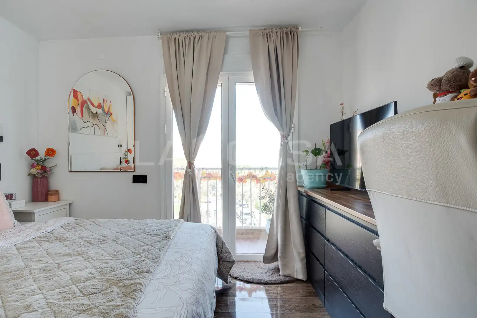 Habitación de Piso en venta en L'Hospitalet de Llobregat con Balcón