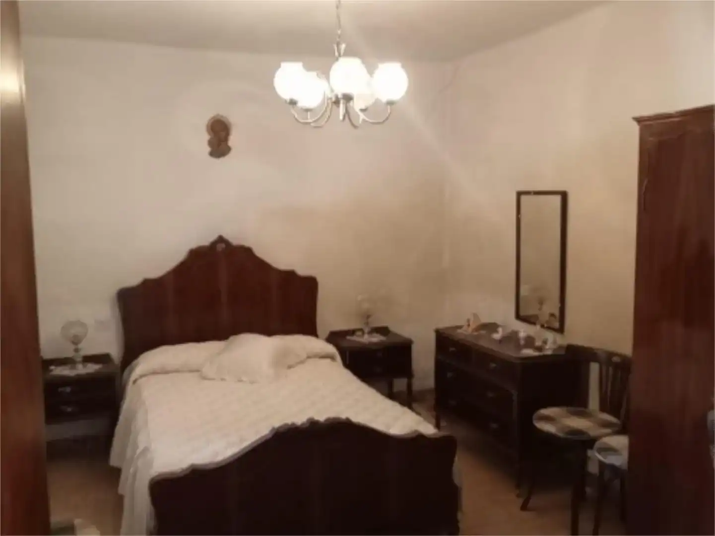 Dormitori de Casa adosada en venda en Fuentes de Ropel amb Moblat
