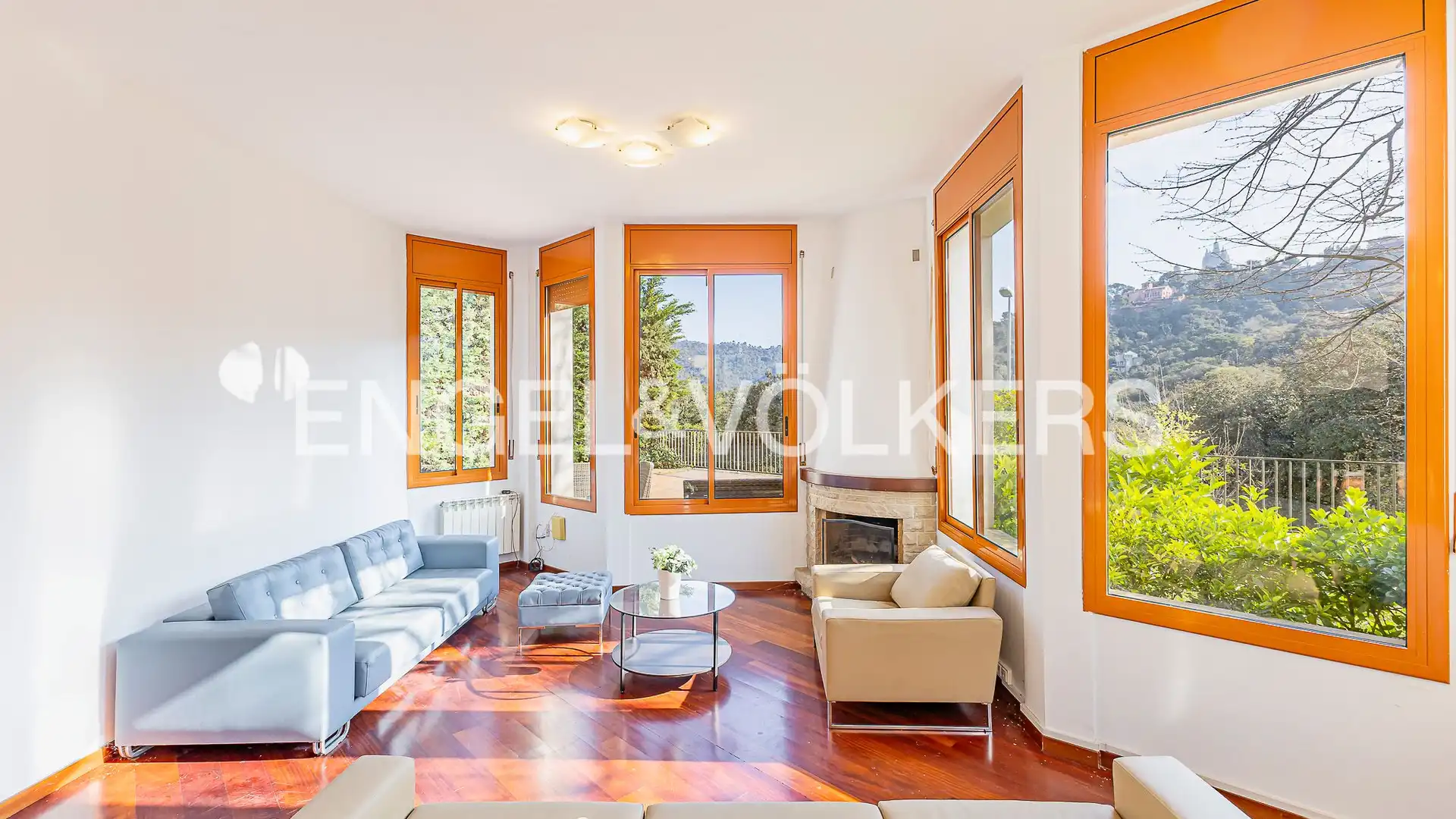 Sala de estar de Casa o chalet en venta en  Barcelona Capital con Aire acondicionado, Calefacción y Jardín privado