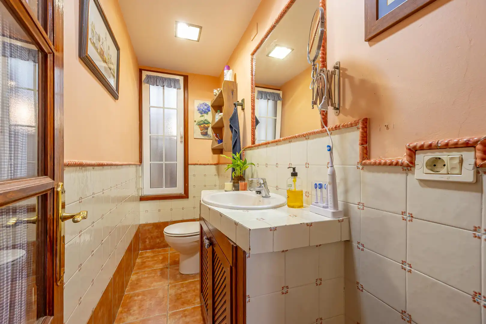 Bathroom of Houses for sale in Santa Brígida  with Private garden, Terrace and Storage room