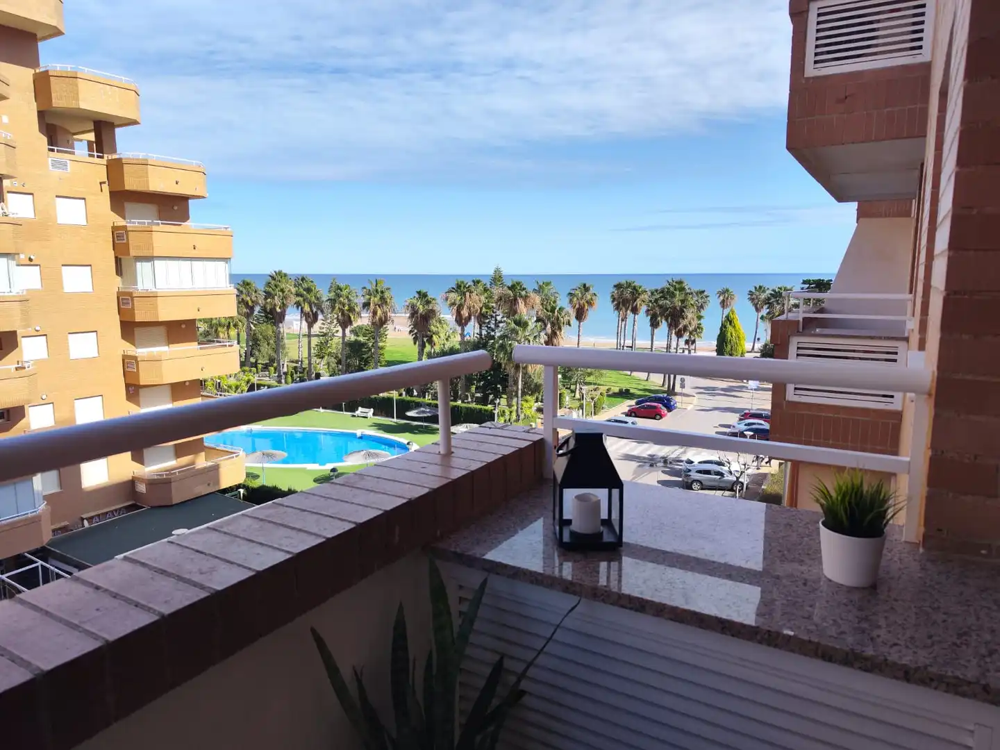Vista exterior de Apartamento de alquiler en Oropesa del Mar / Orpesa con Aire acondicionado, Terraza y Amueblado
